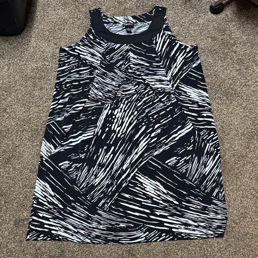 Stylish Maggie Barnes 18/20 2x xxl Black and White Patterned Dress 96 poly 4 spa